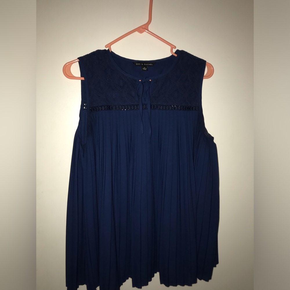 Zac & Rachel Blue pleated top, size M